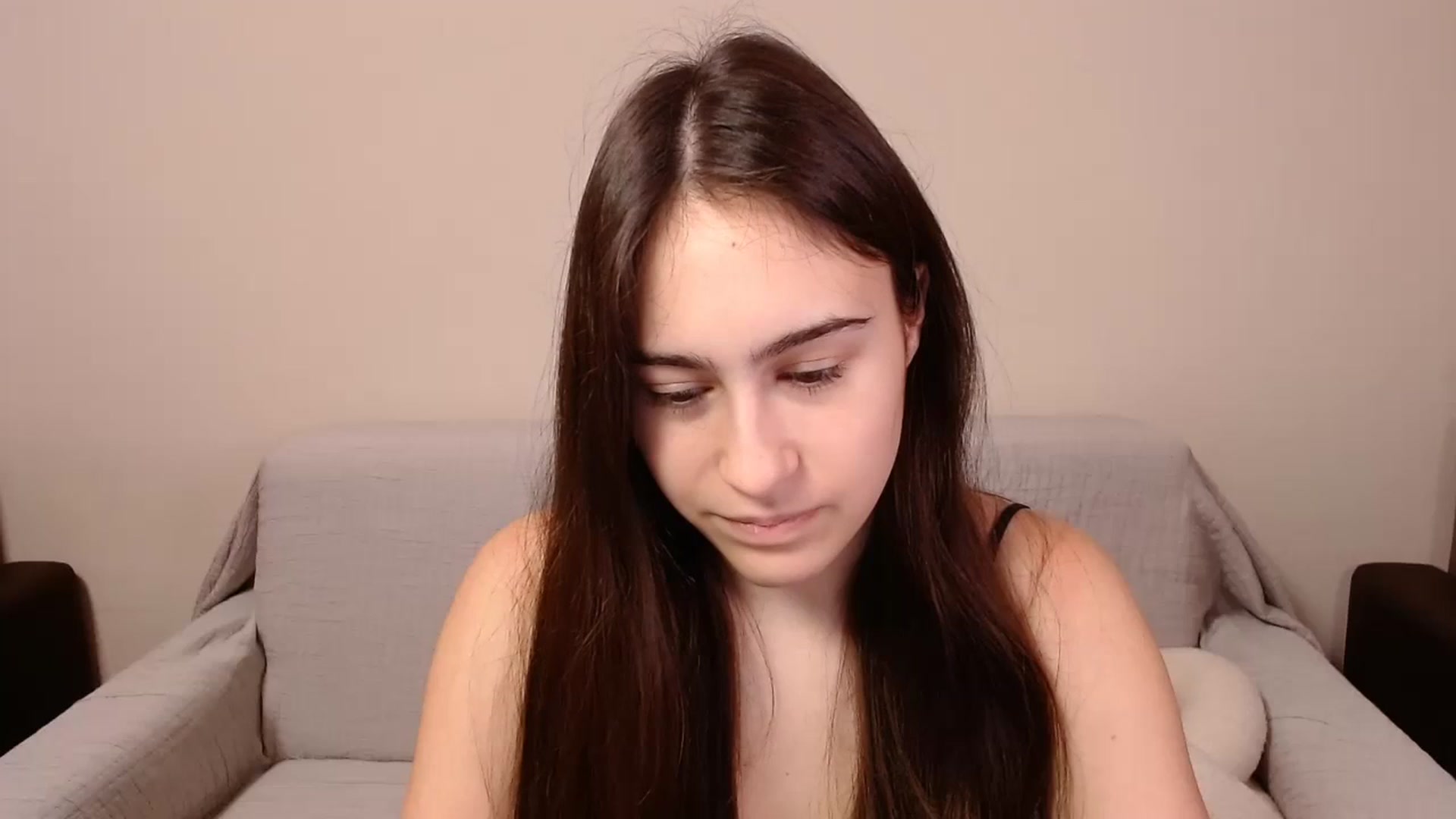 Gallery image thumbnail from ulohu's myfreecams stream on, 01/25/2025, 13:34 image 1 of 20