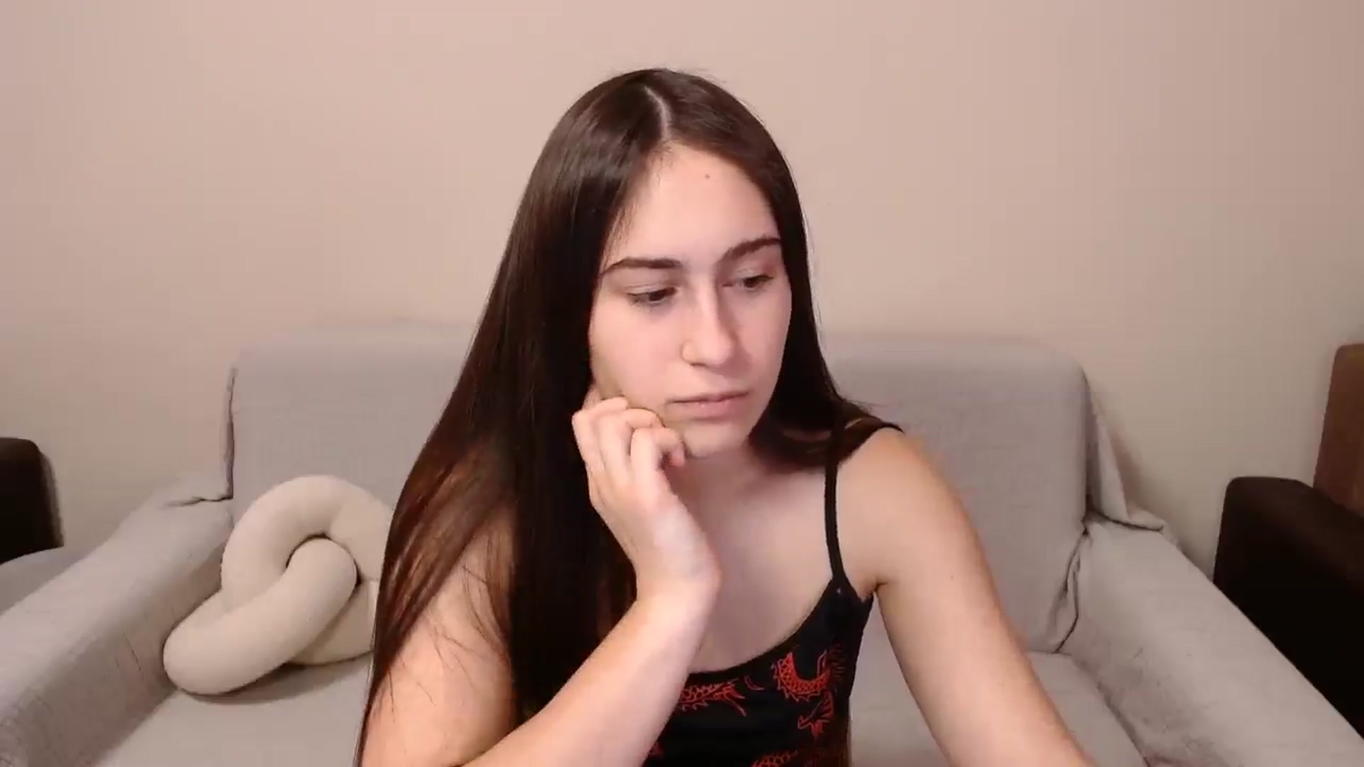 Gallery image thumbnail from ulohu's myfreecams stream on, 03/08/2025, 15:17 image 15 of 20
