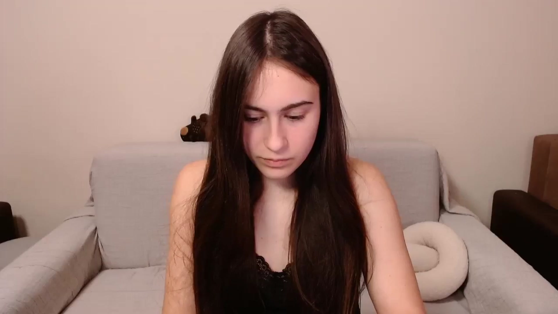 Gallery image thumbnail from ulohu's myfreecams stream on, 03/15/2025, 02:27 image 14 of 20