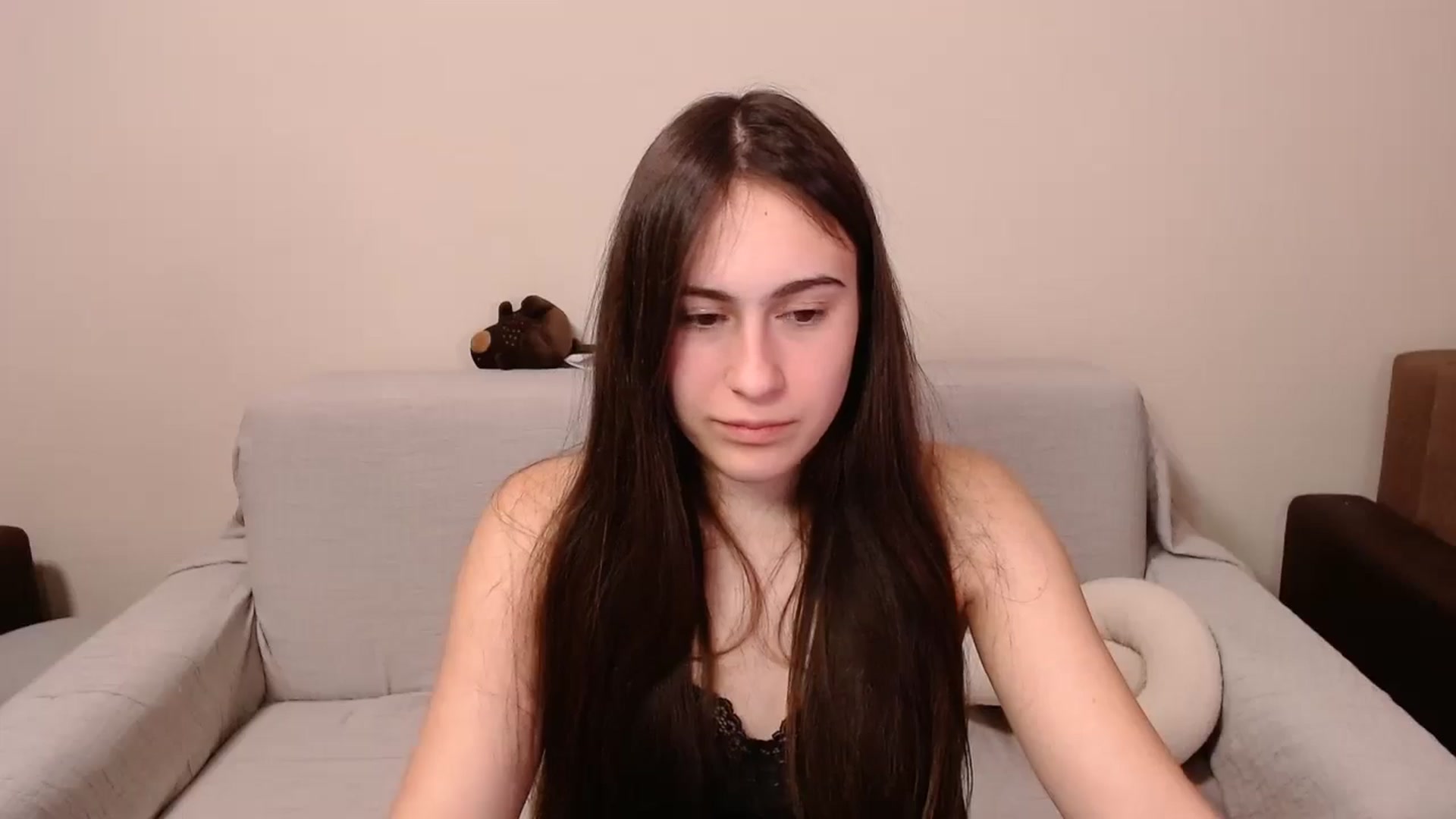 Gallery image thumbnail from ulohu's myfreecams stream on, 03/15/2025, 02:27 image 17 of 20