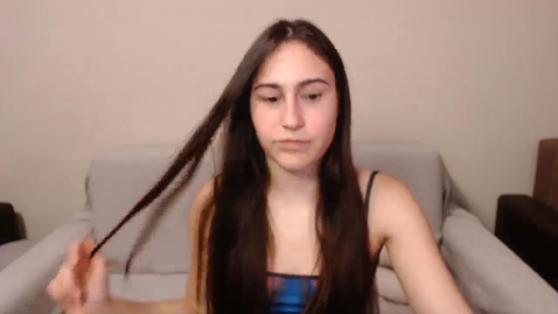 Gallery image thumbnail from ulohu's myfreecams stream on, 03/17/2025, 01:08 image 18 of 20