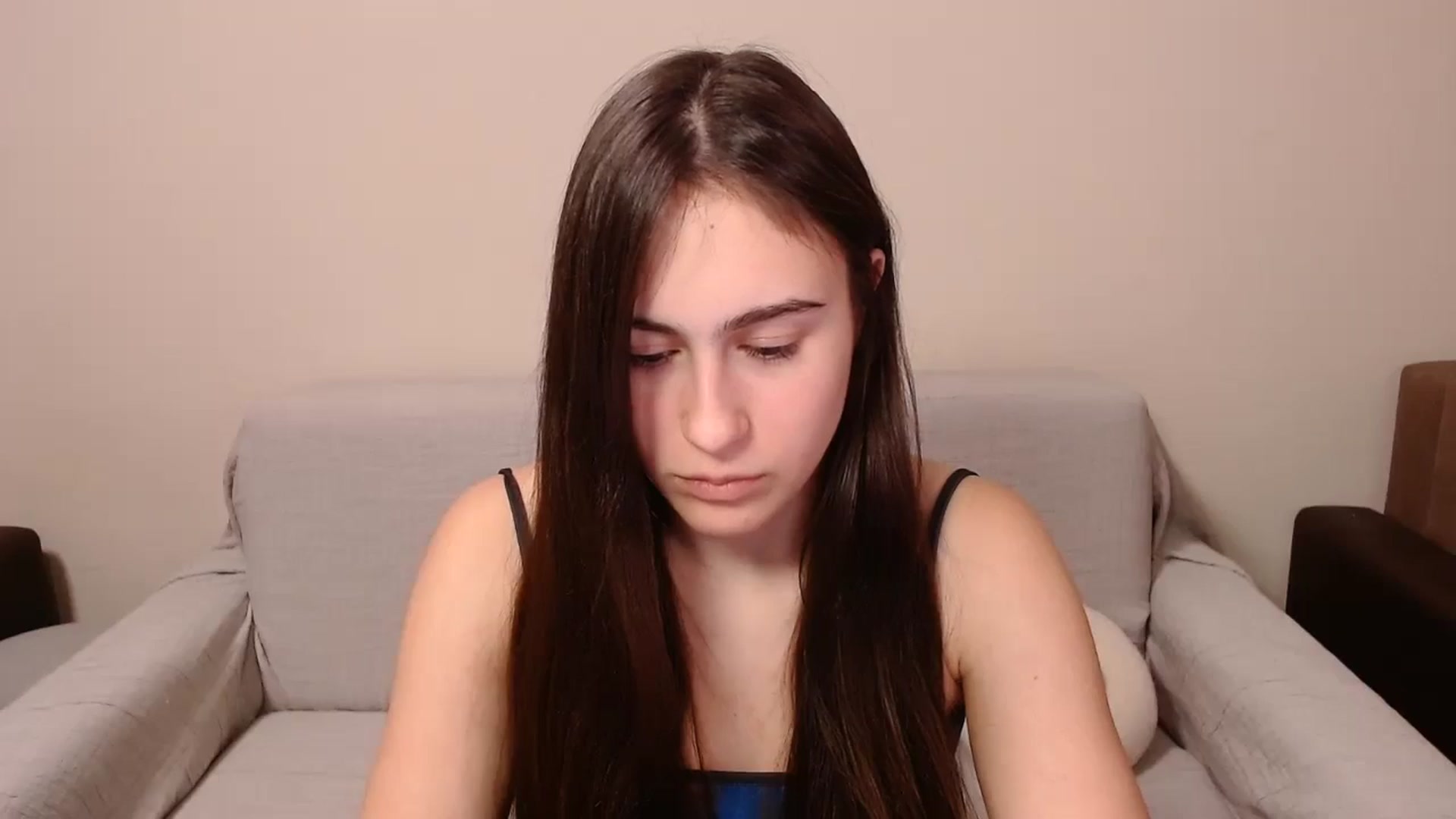 Gallery image thumbnail from ulohu's myfreecams stream on, 03/17/2025, 01:58 image 3 of 20