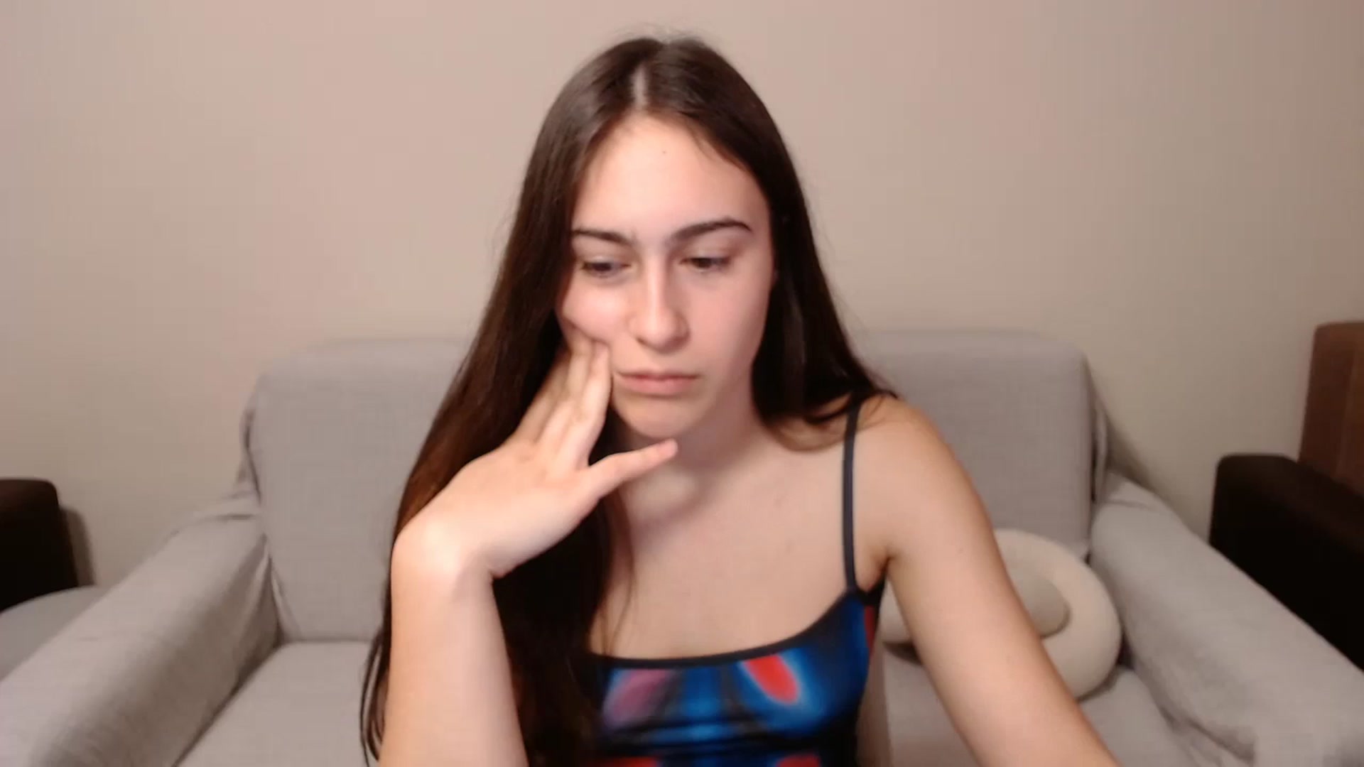Gallery image thumbnail from ulohu's myfreecams stream on, 03/19/2025, 06:28 image 3 of 20