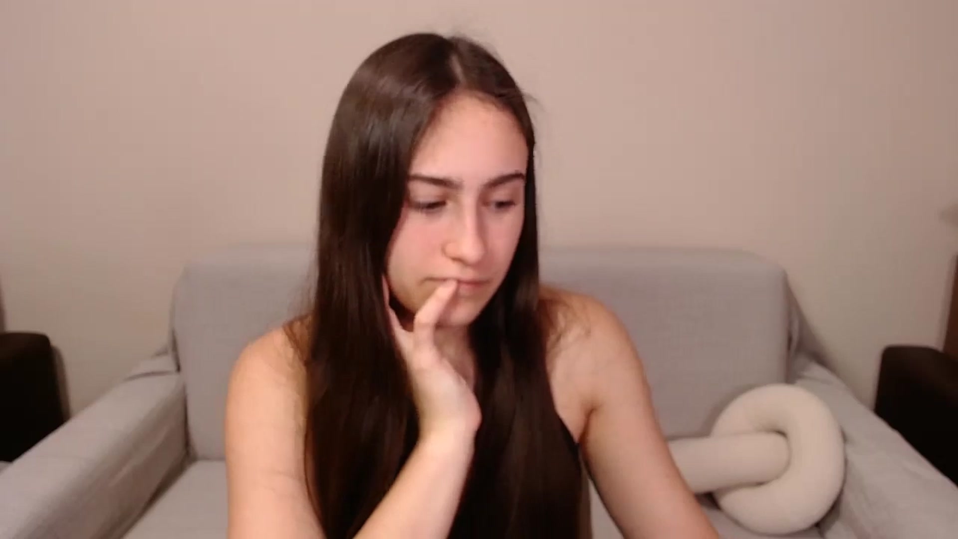 Gallery image thumbnail from ulohu's myfreecams stream on, 03/22/2025, 16:02 image 10 of 20