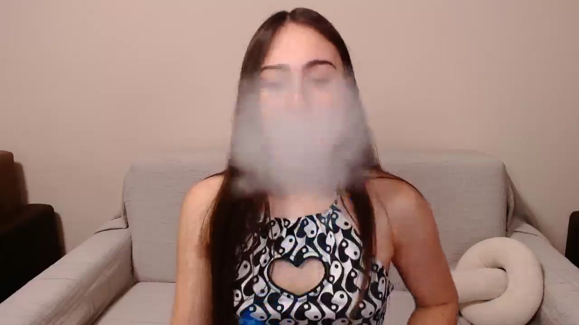 Gallery image thumbnail from ulohu's myfreecams stream on, 03/24/2025, 18:40 image 8 of 20
