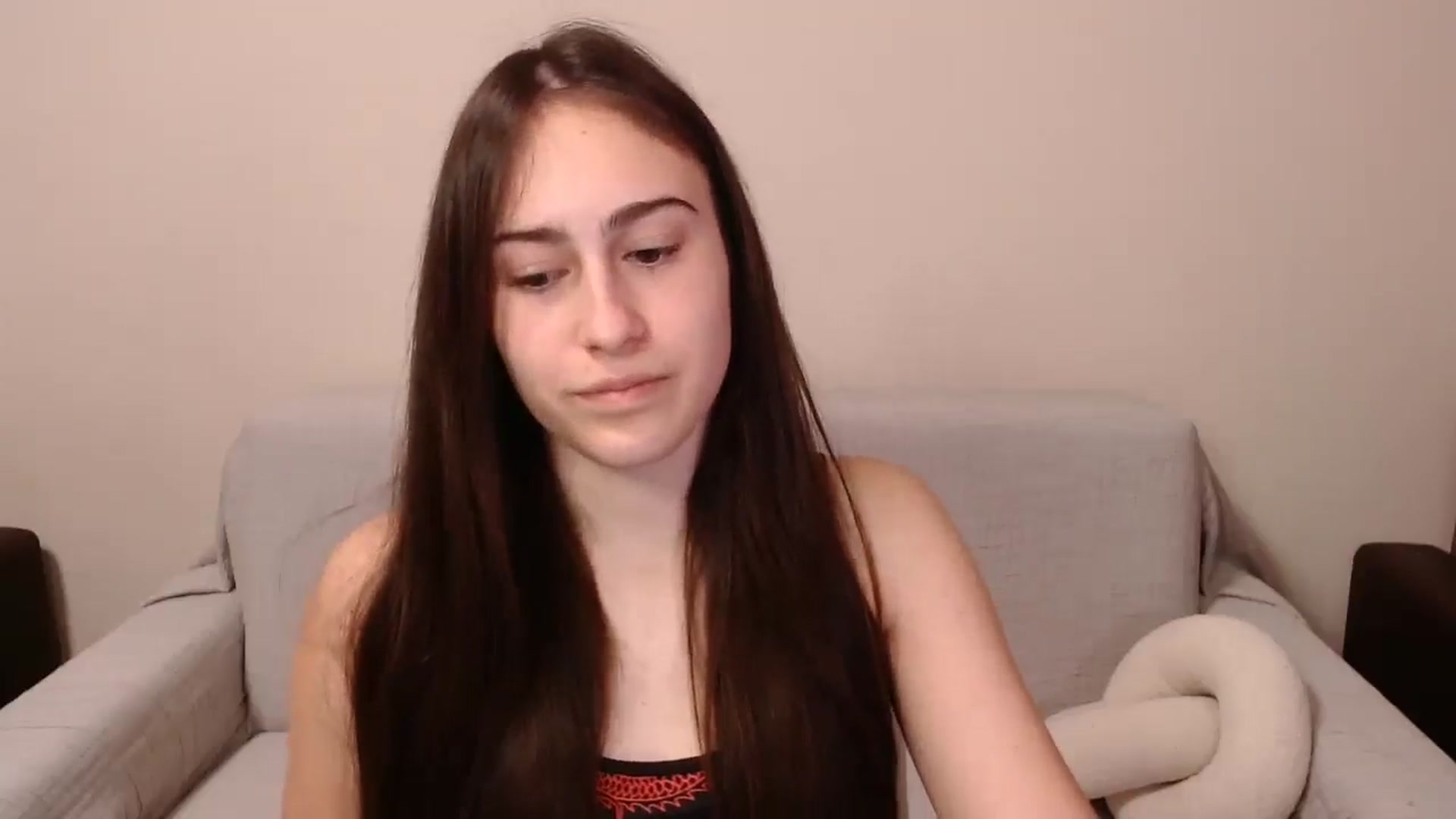 Gallery image thumbnail from ulohu's myfreecams stream on, 03/25/2025, 19:01 image 19 of 20