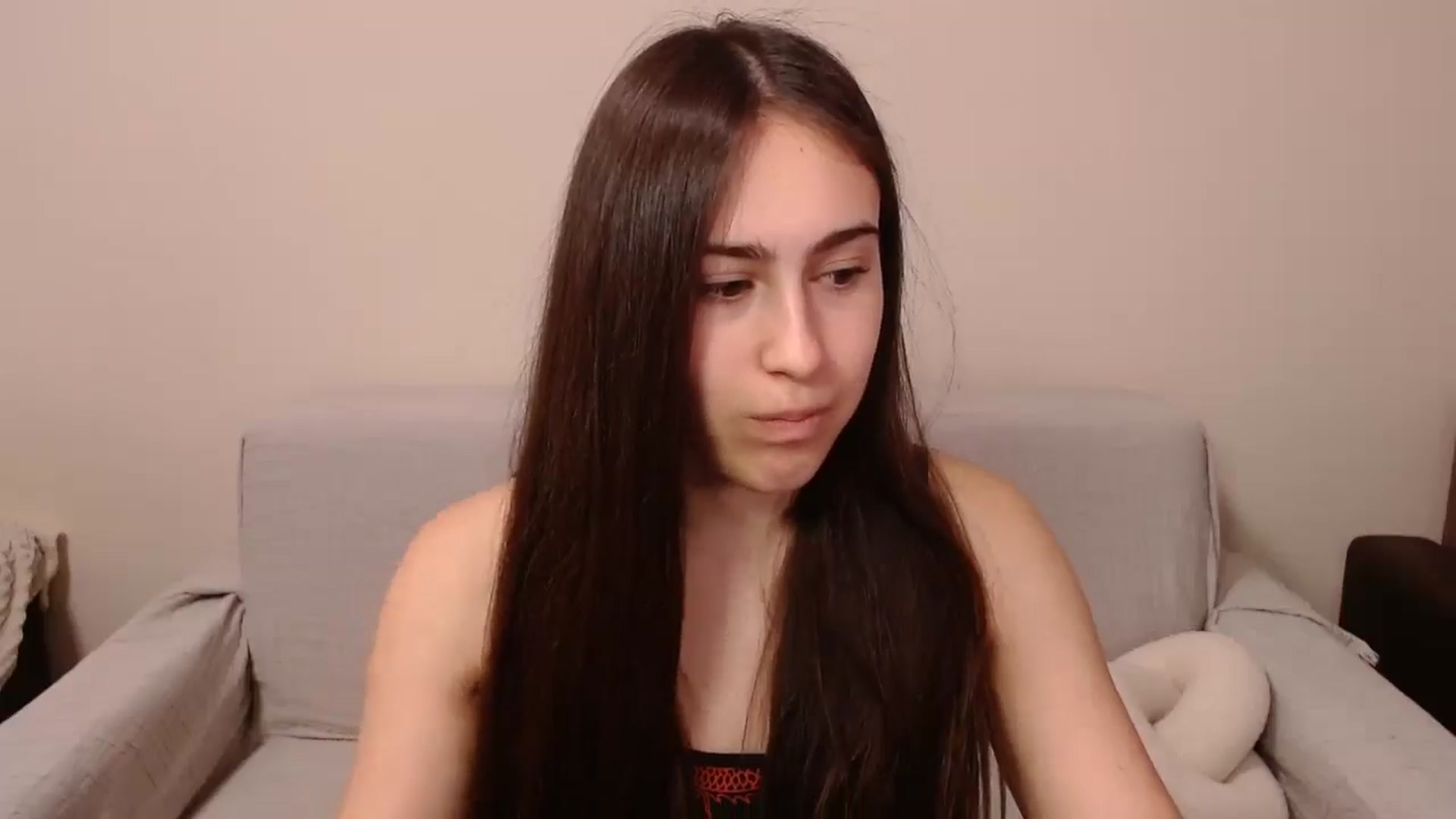 Gallery image thumbnail from ulohu's myfreecams stream on, 03/29/2025, 12:29 image 7 of 20