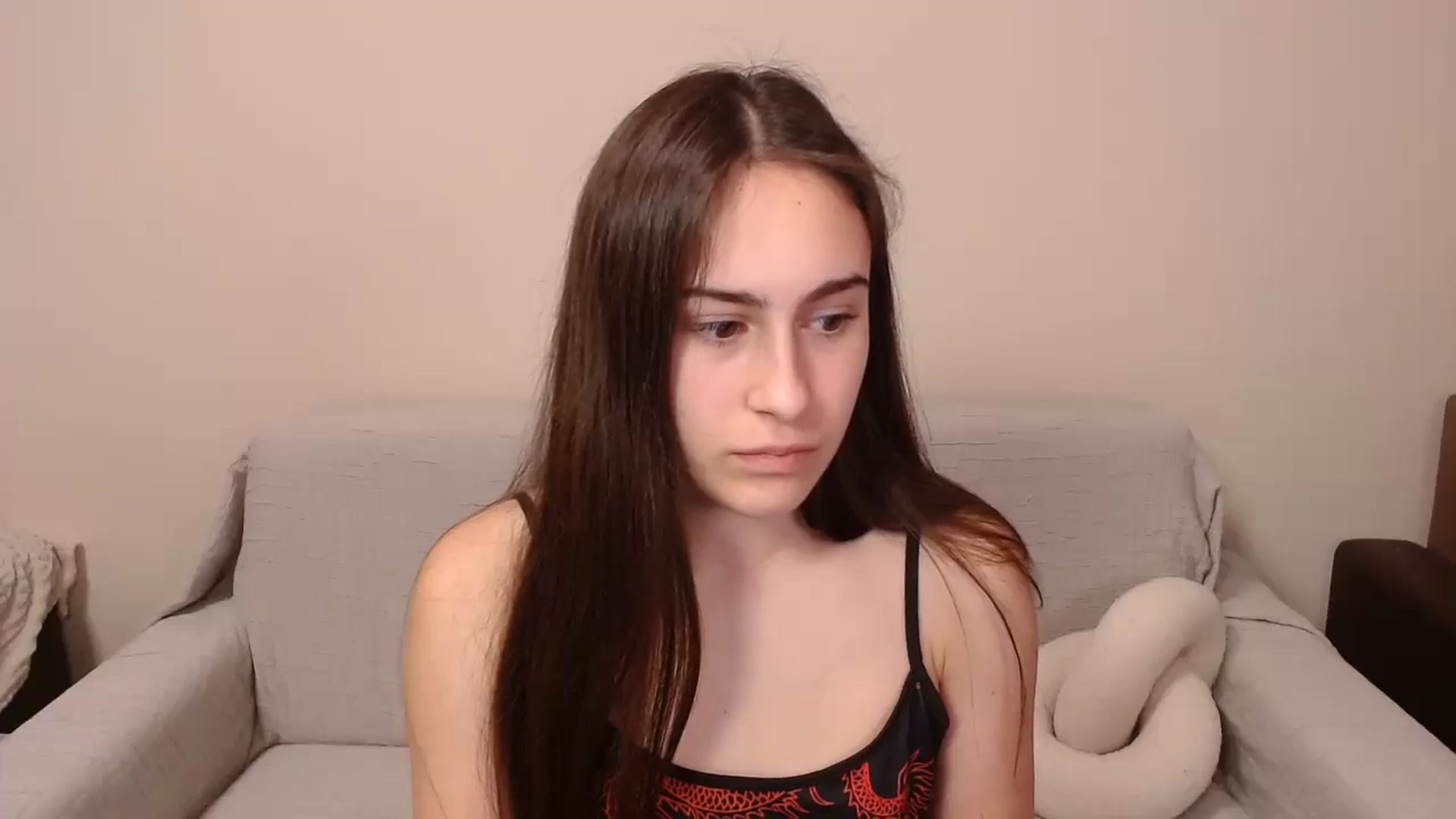Gallery image thumbnail from ulohu's myfreecams stream on, 03/31/2025, 18:50 image 12 of 20