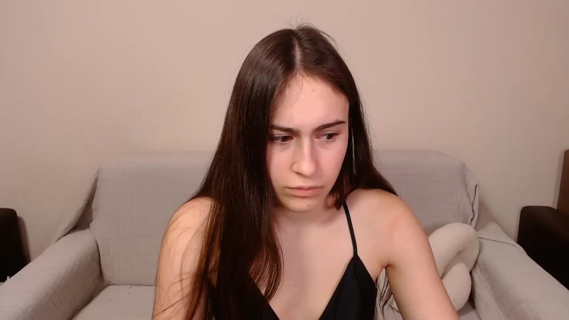 Gallery image thumbnail from ulohu's myfreecams stream on, 04/02/2025, 02:48 image 1 of 20