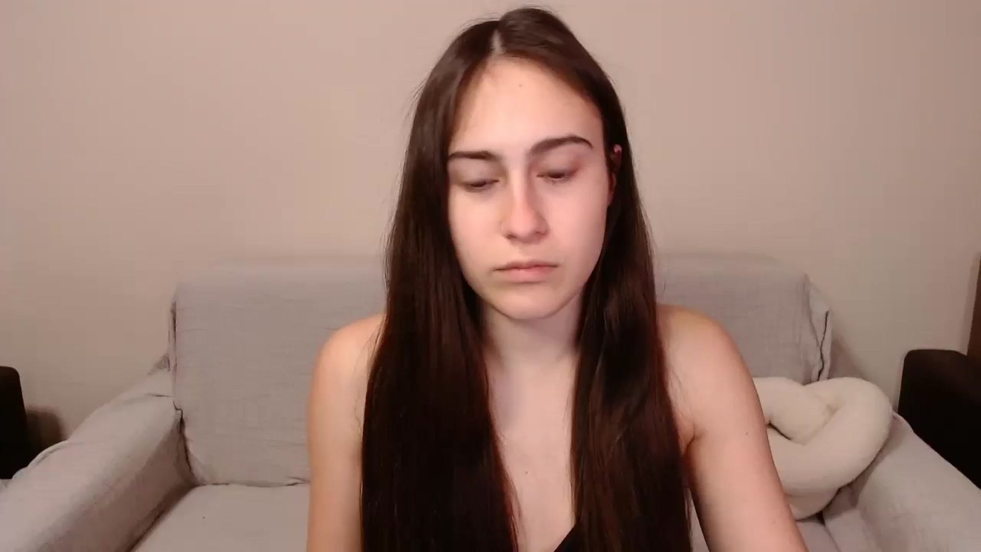 Gallery image thumbnail from ulohu's myfreecams stream on, 04/02/2025, 23:41 image 1 of 20