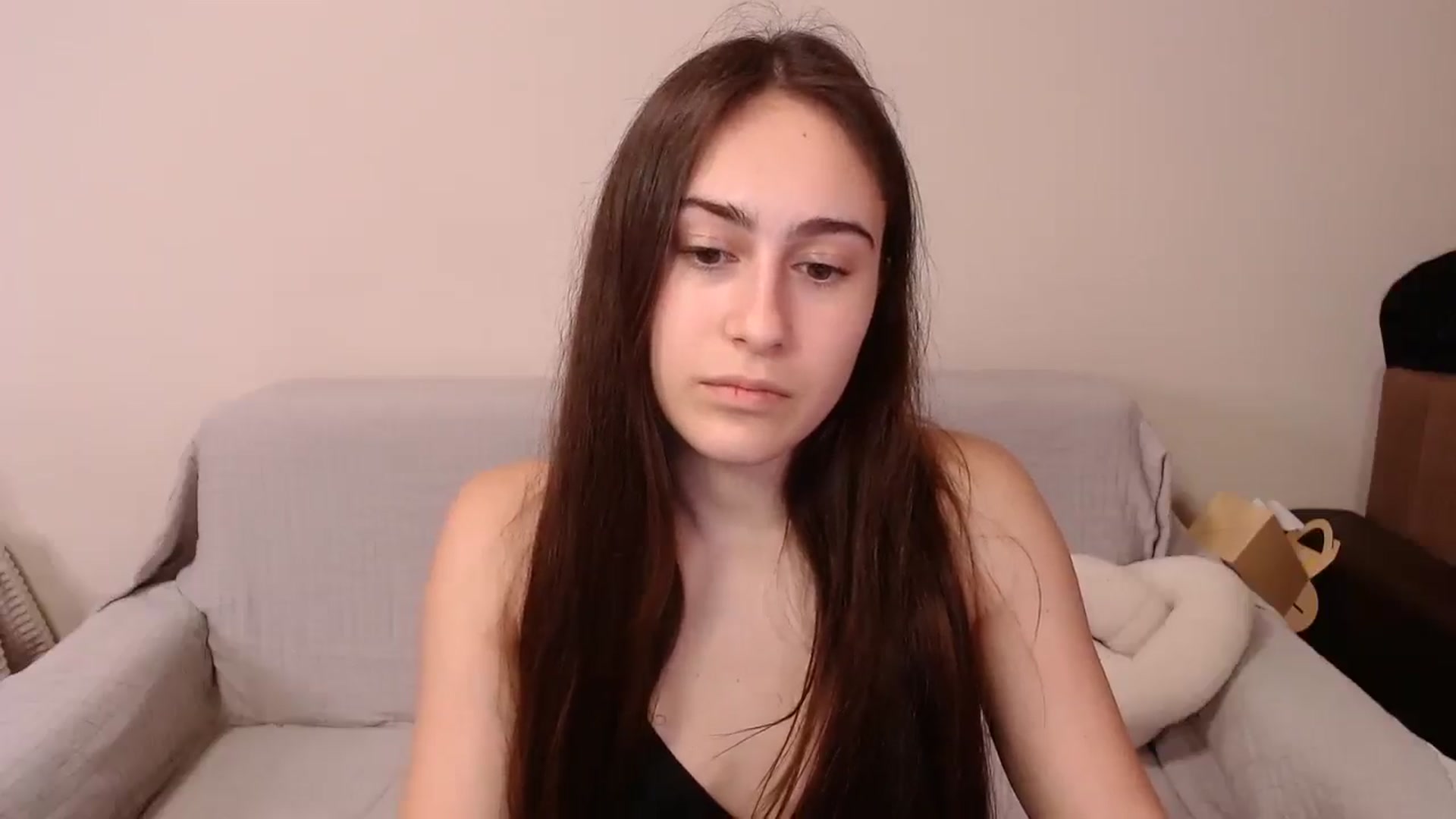 Gallery image thumbnail from ulohu's myfreecams stream on, 04/03/2025, 20:01 image 20 of 20