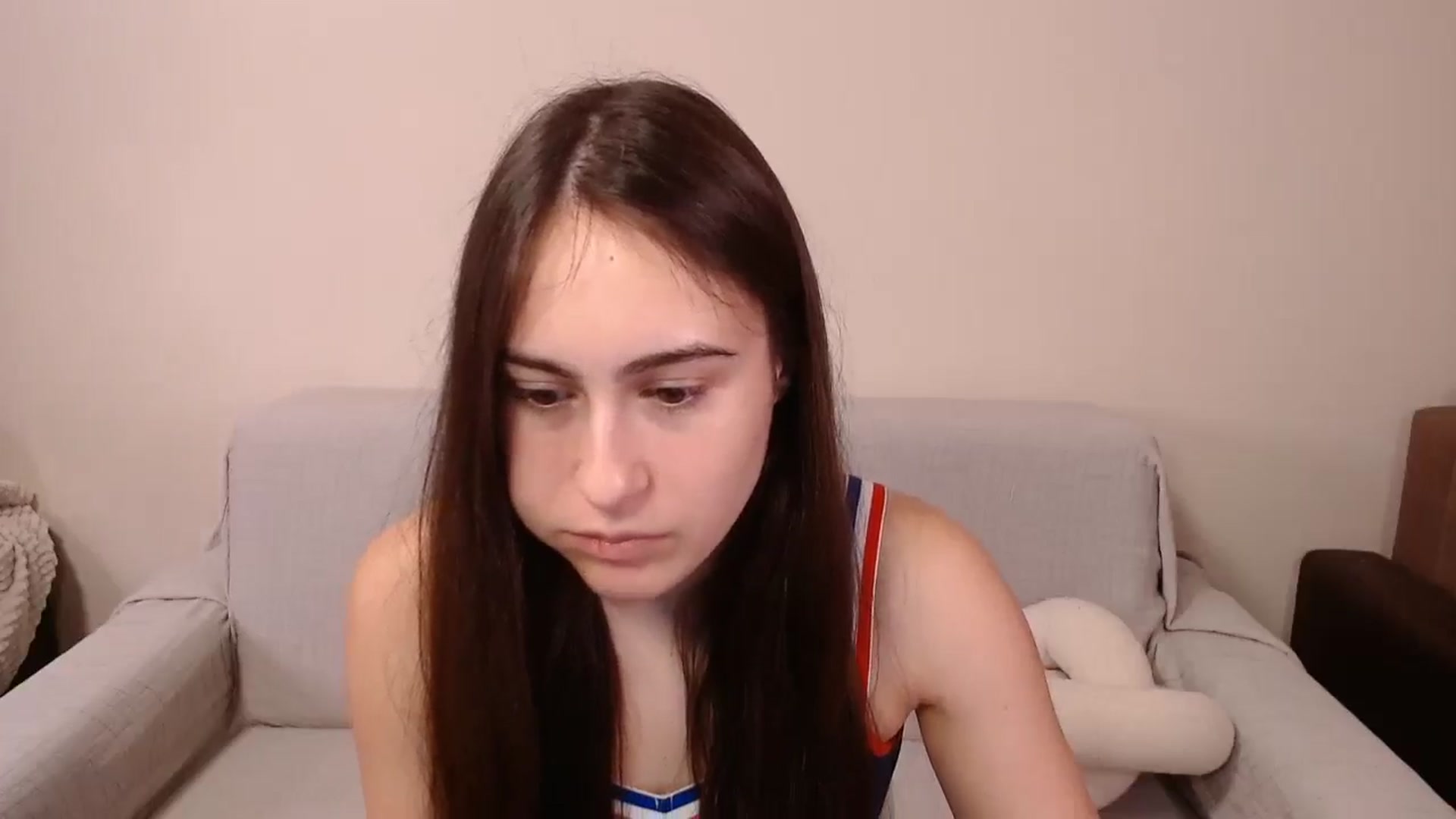 Gallery image thumbnail from ulohu's myfreecams stream on, 04/05/2025, 20:00 image 6 of 20