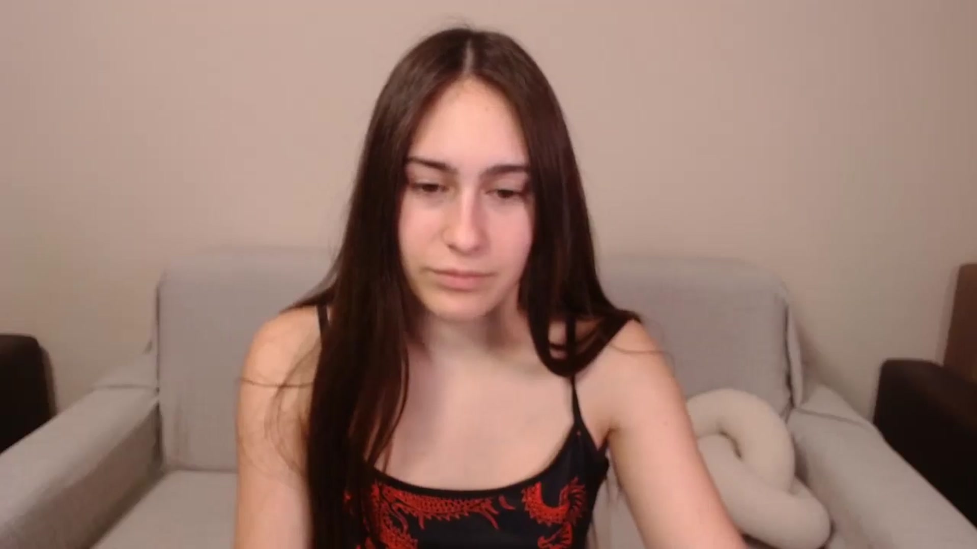 Gallery image thumbnail from ulohu's myfreecams stream on, 04/07/2025, 03:49 image 16 of 20