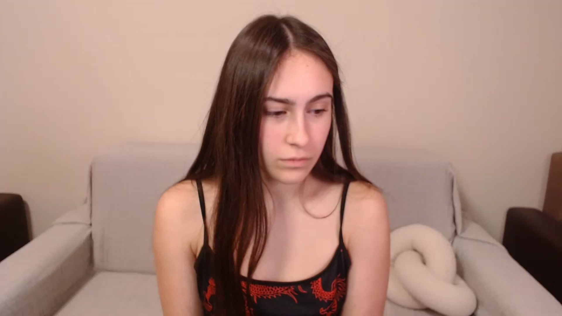 Gallery image thumbnail from ulohu's myfreecams stream on, 04/07/2025, 05:12 image 13 of 20