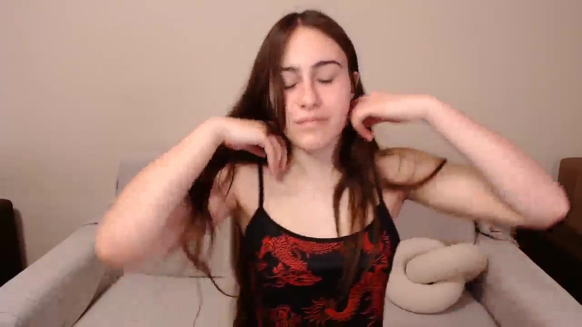Gallery image thumbnail from ulohu's myfreecams stream on, 04/26/2025, 10:10 image 17 of 20
