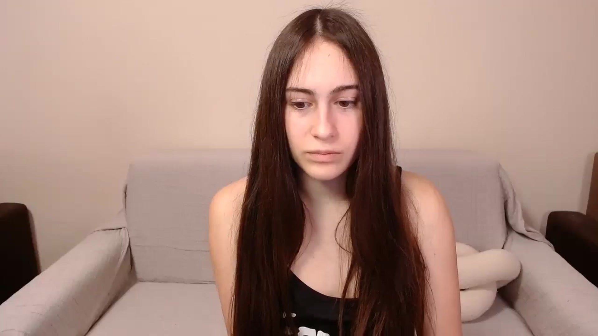 Gallery image thumbnail from ulohu's myfreecams stream on, 04/29/2025, 14:31 image 11 of 20