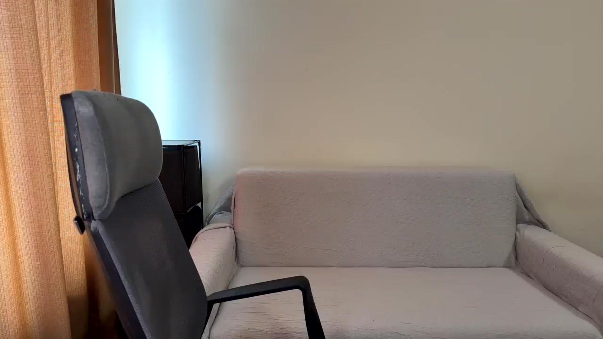 Gallery image thumbnail from ulohu's myfreecams stream on, 07/08/2025, 11:14 image 1 of 20