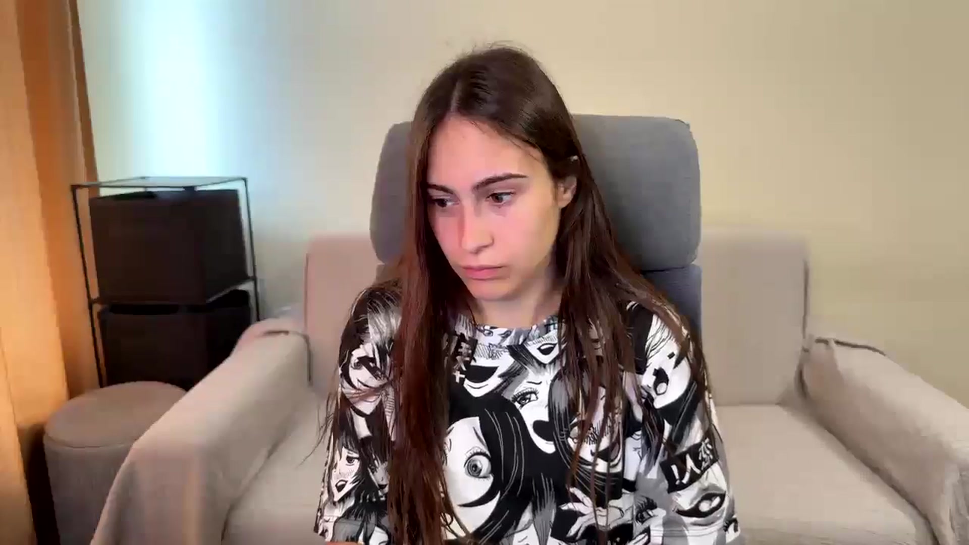 Gallery image thumbnail from ulohu's myfreecams stream on, 08/03/2025, 09:38 image 7 of 20