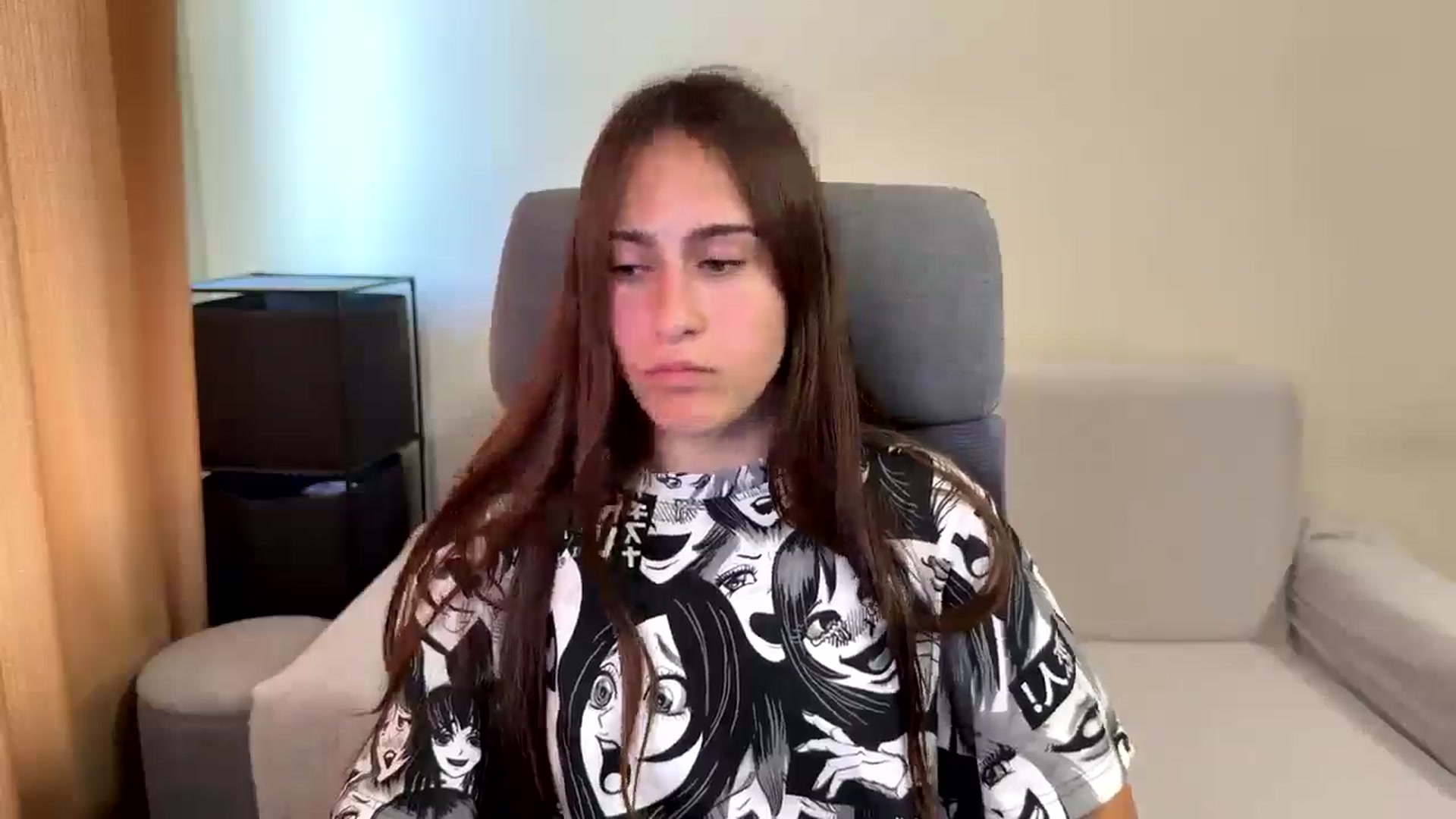 Gallery image thumbnail from ulohu's myfreecams stream on, 08/03/2025, 14:25 image 5 of 20