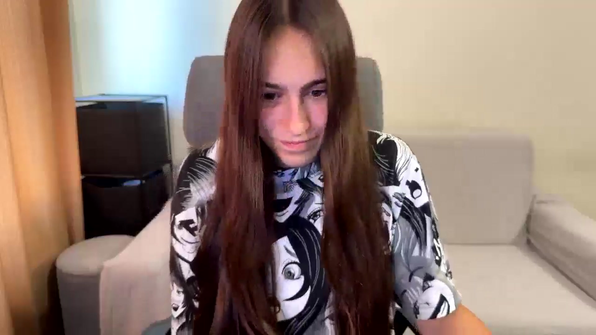 Gallery image thumbnail from ulohu's myfreecams stream on, 08/03/2025, 15:23 image 7 of 20