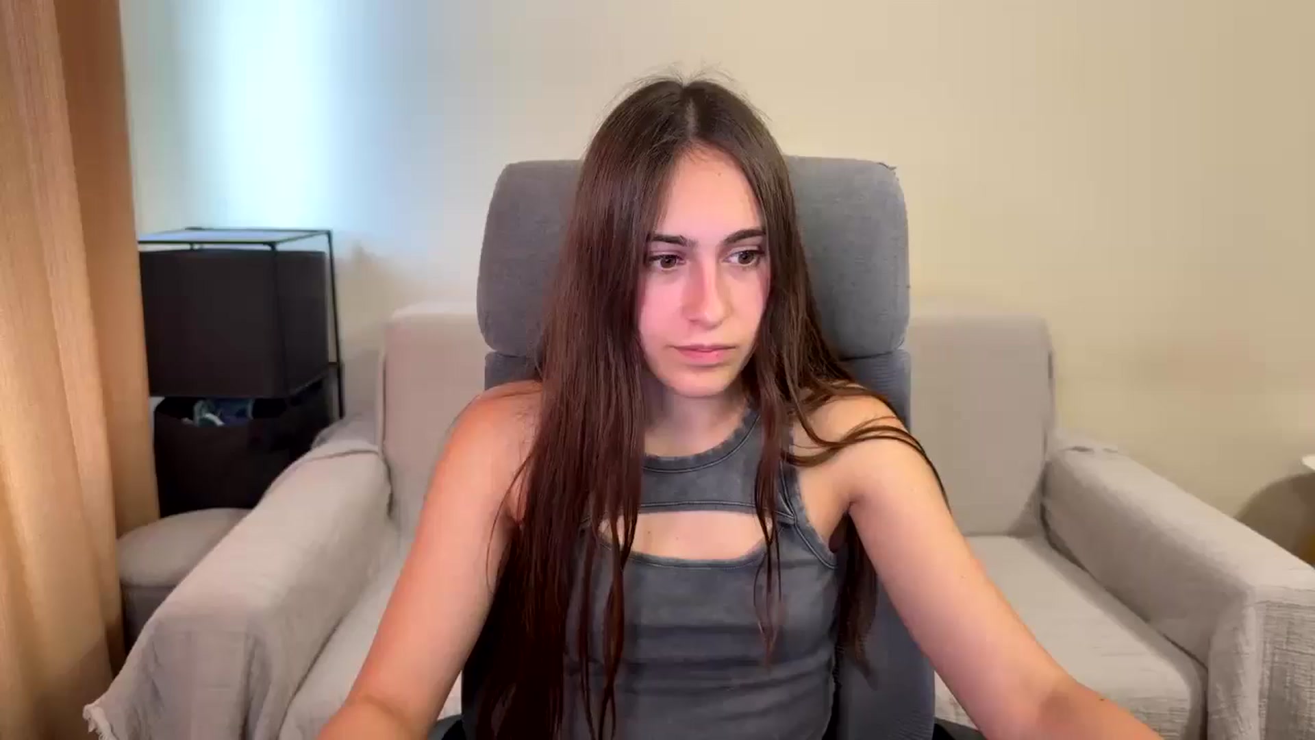 Gallery image thumbnail from ulohu's myfreecams stream on, 08/19/2025, 14:33 image 11 of 20