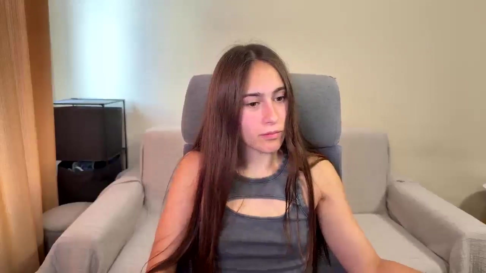 Gallery image thumbnail from ulohu's myfreecams stream on, 08/19/2025, 14:33 image 6 of 20