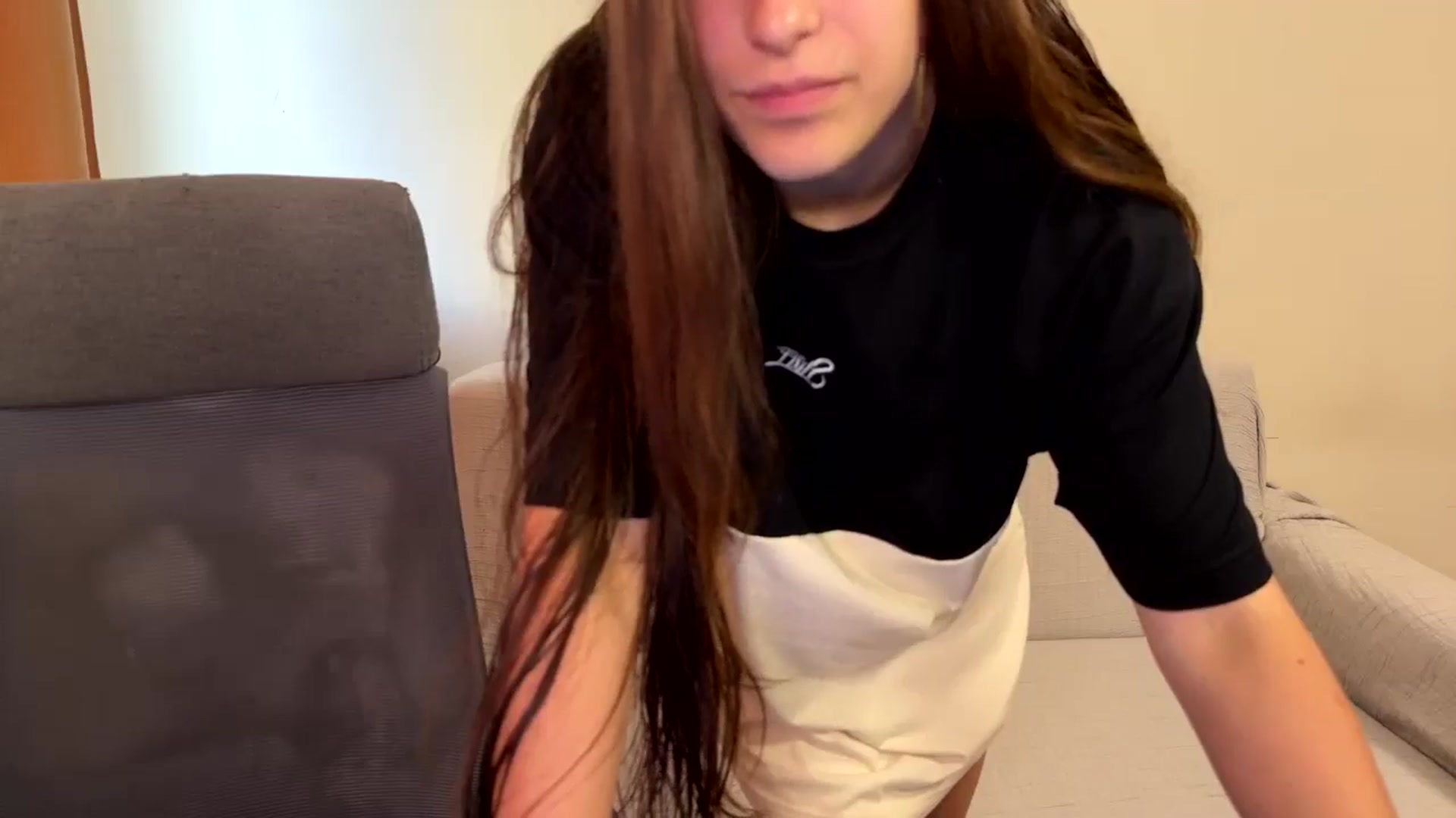 Gallery image thumbnail from ulohu's myfreecams stream on, 09/09/2025, 13:50 image 16 of 20