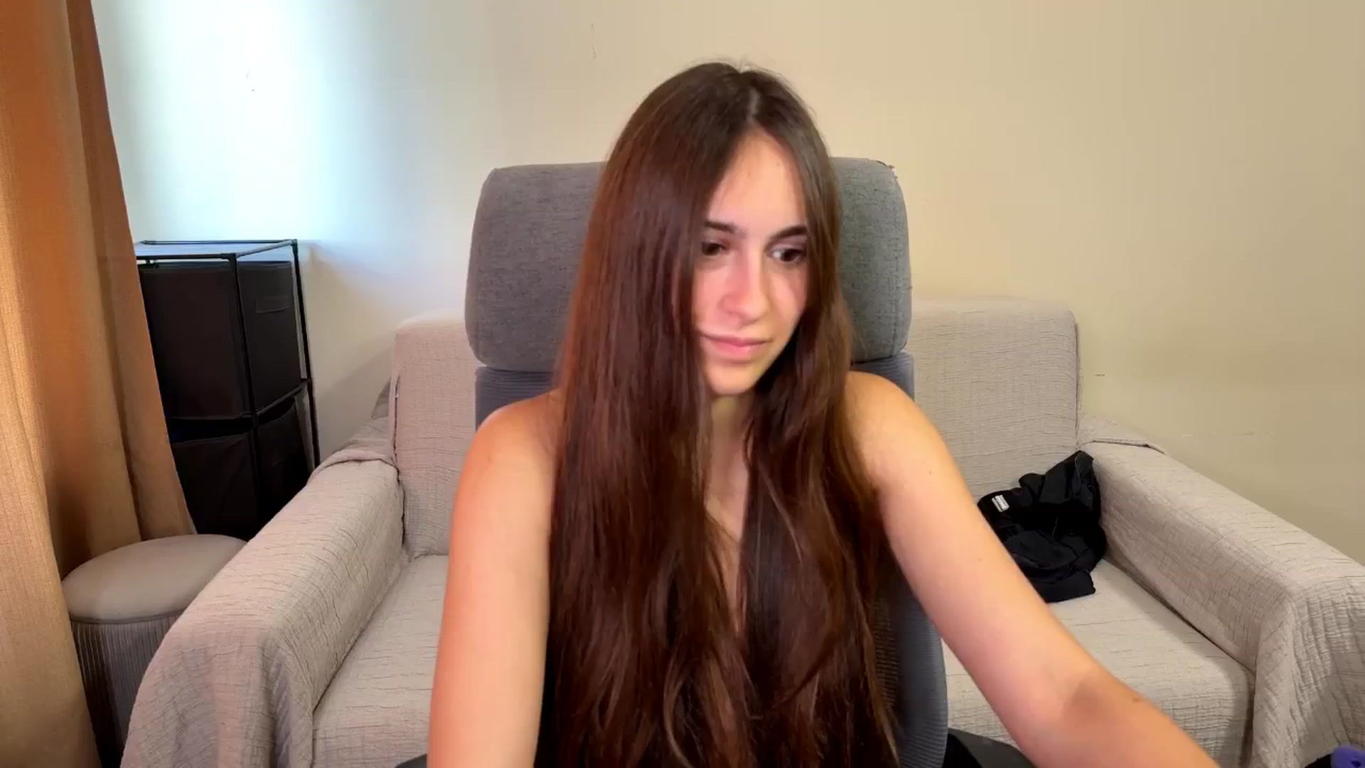 Gallery image thumbnail from ulohu's myfreecams stream on, 09/18/2025, 12:10 image 4 of 20