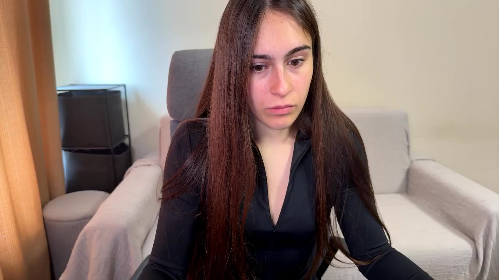 Gallery image thumbnail from ulohu's myfreecams stream on, 09/29/2025, 10:31 image 6 of 20
