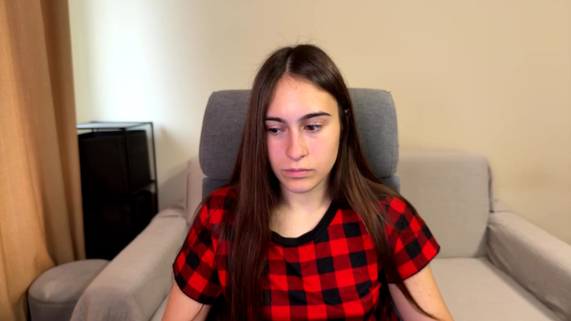 Gallery image thumbnail from ulohu's myfreecams stream on, 10/02/2025, 10:40 image 4 of 20