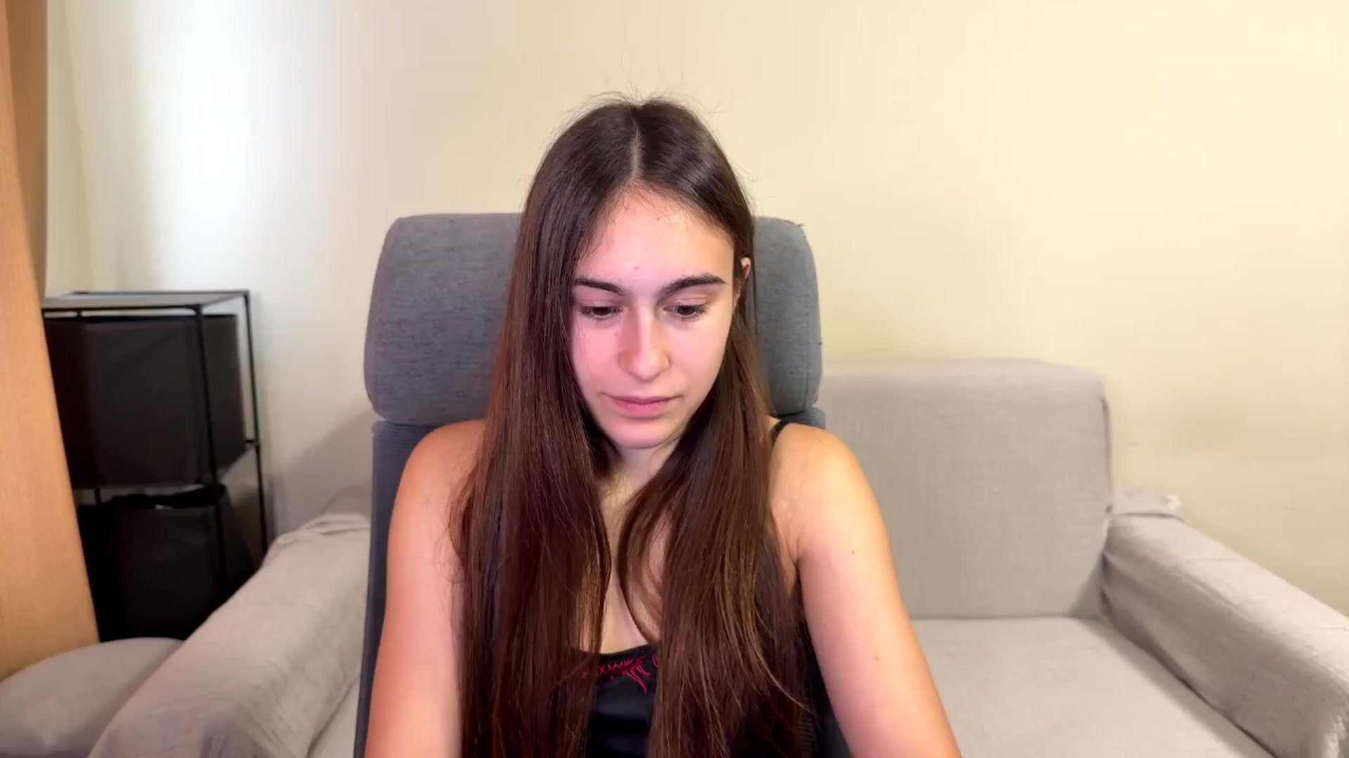 Gallery image thumbnail from ulohu's myfreecams stream on, 10/16/2025, 14:18 image 1 of 20