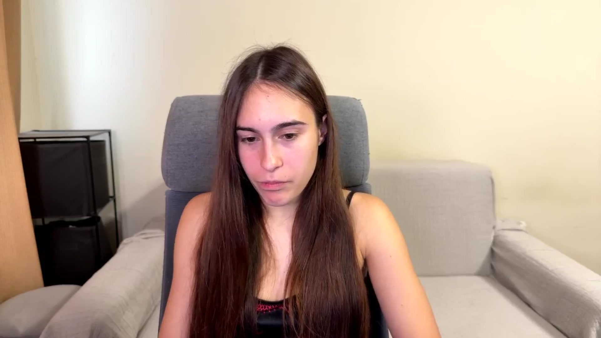 Gallery image thumbnail from ulohu's myfreecams stream on, 10/16/2025, 14:18 image 12 of 20
