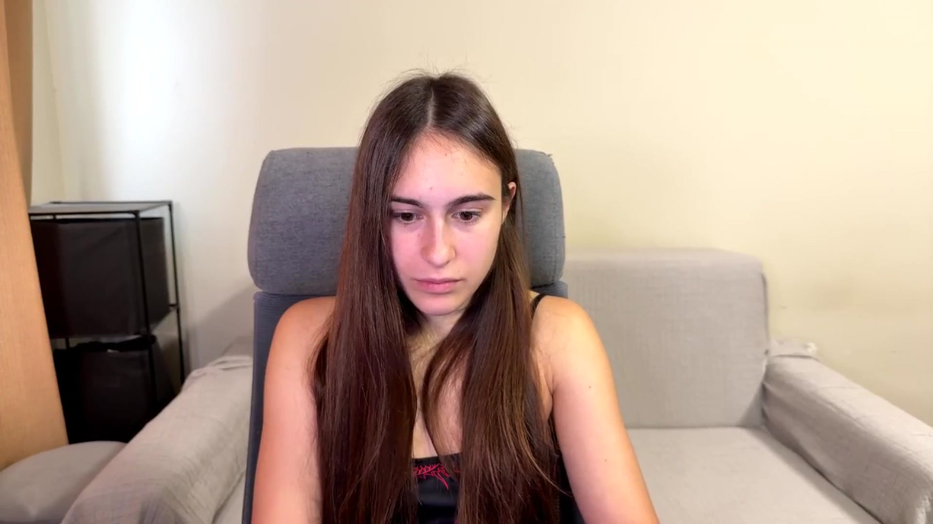 Gallery image thumbnail from ulohu's myfreecams stream on, 10/16/2025, 14:18 image 6 of 20