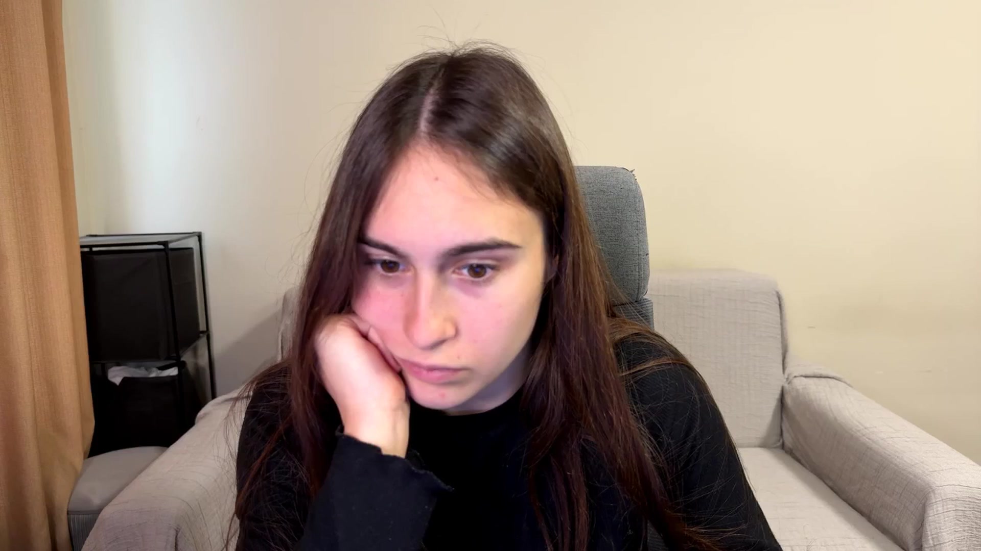 Gallery image thumbnail from ulohu's myfreecams stream on, 10/24/2025, 12:49 image 3 of 20