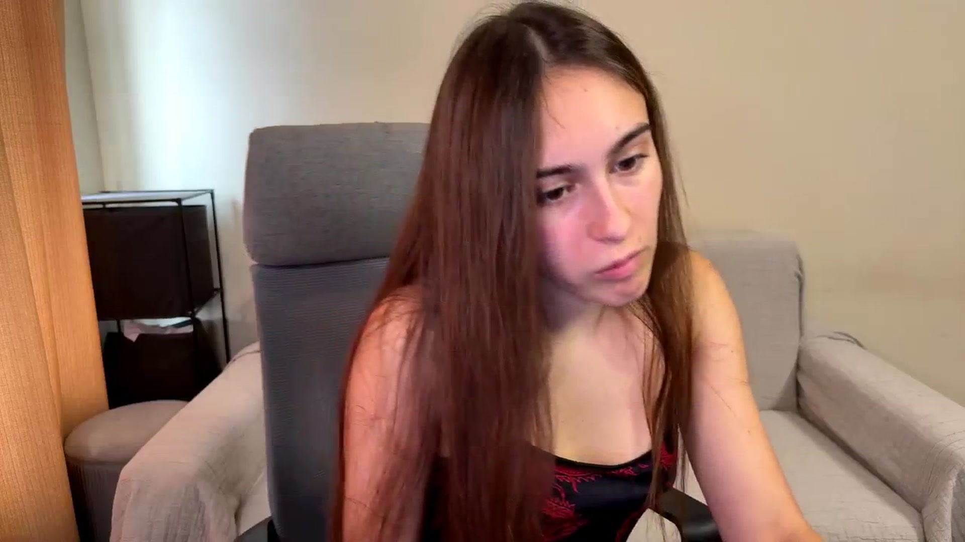 Gallery image thumbnail from ulohu's myfreecams stream on, 10/28/2025, 11:30 image 13 of 20