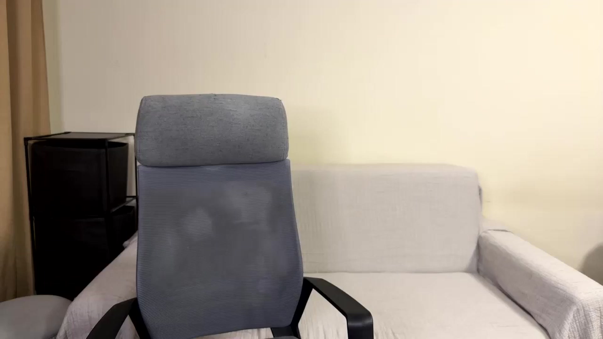Gallery image thumbnail from ulohu's myfreecams stream on, 11/02/2025, 17:37 image 12 of 20
