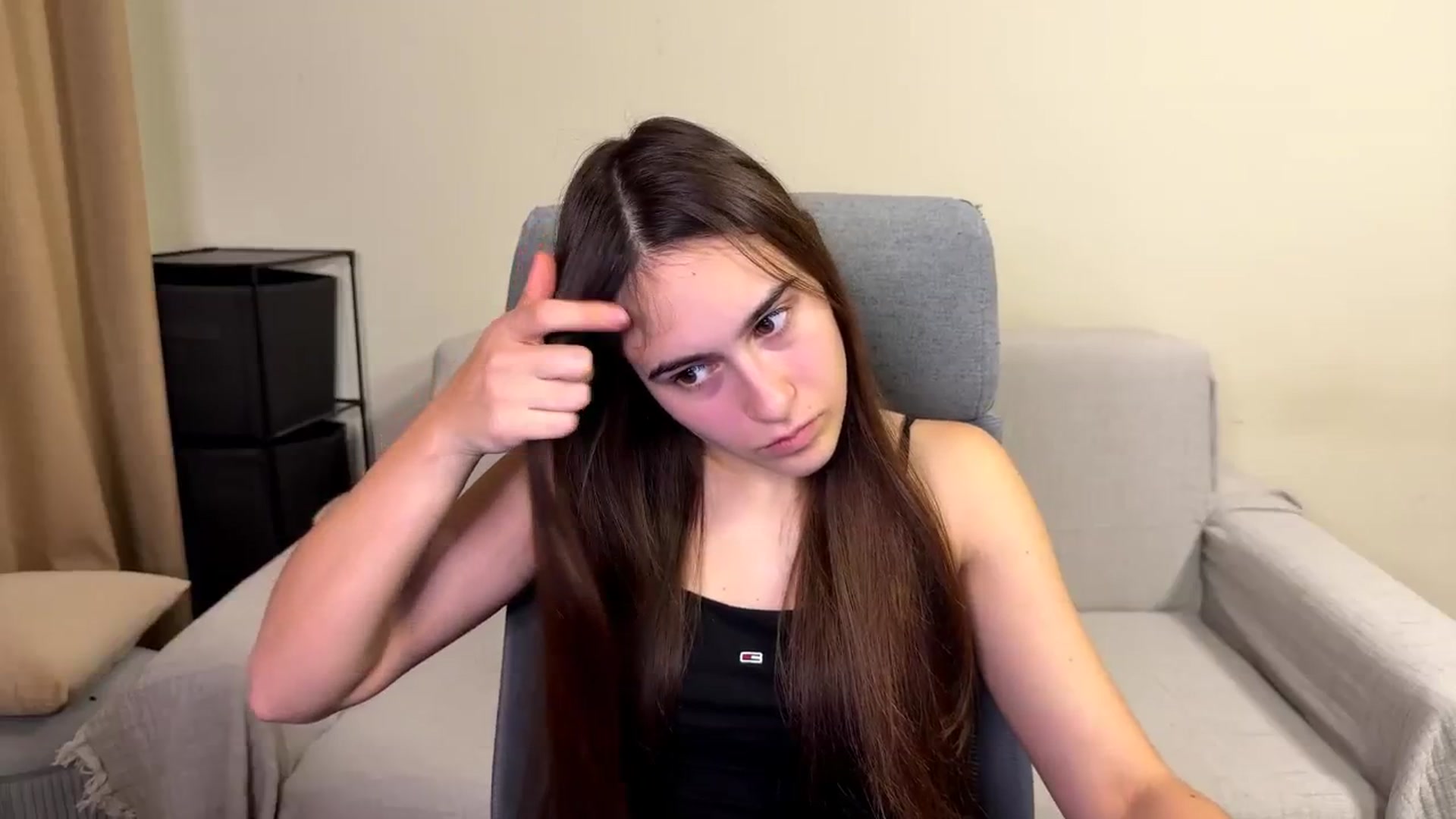 Gallery image thumbnail from ulohu's myfreecams stream on, 11/10/2025, 15:09 image 11 of 20