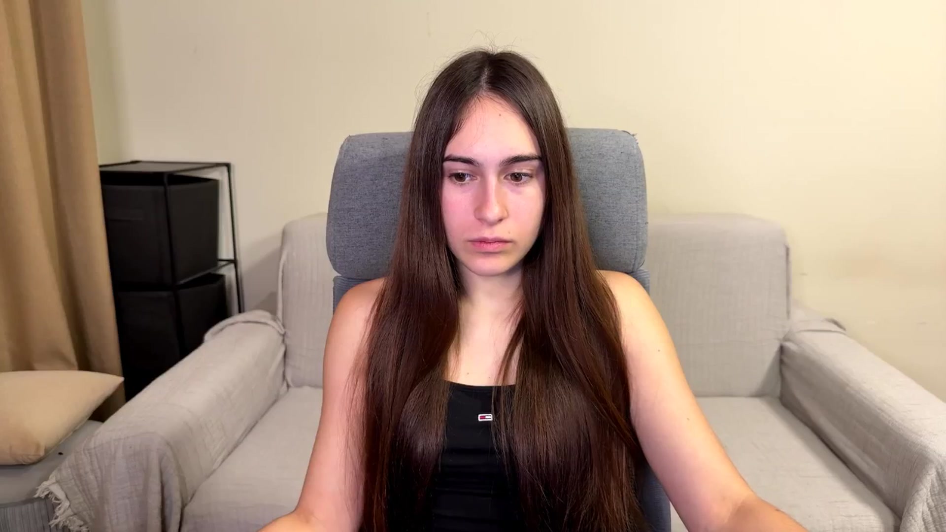 Gallery image thumbnail from ulohu's myfreecams stream on, 11/10/2025, 15:09 image 12 of 20