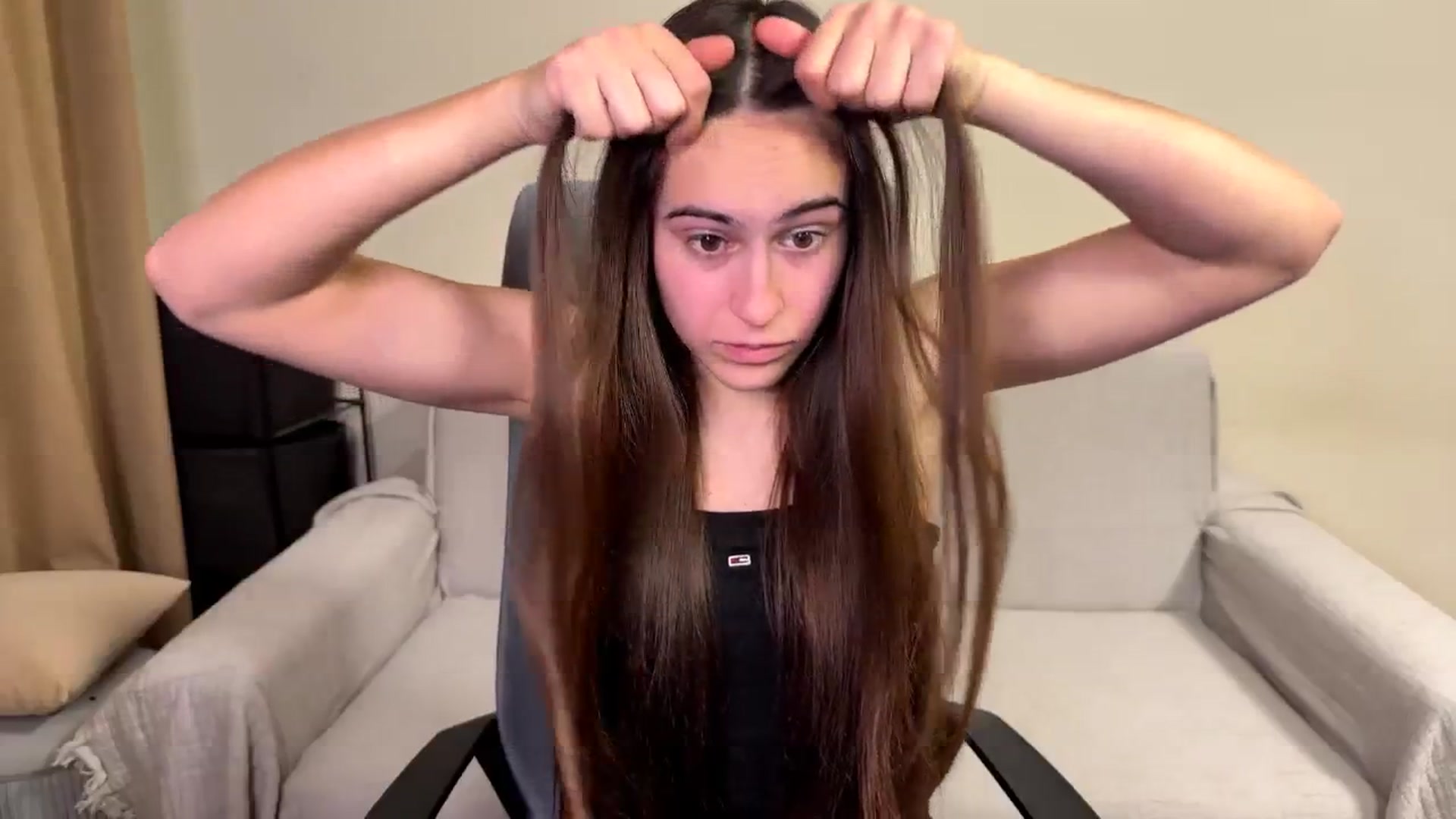 Gallery image thumbnail from ulohu's myfreecams stream on, 11/10/2025, 15:09 image 14 of 20
