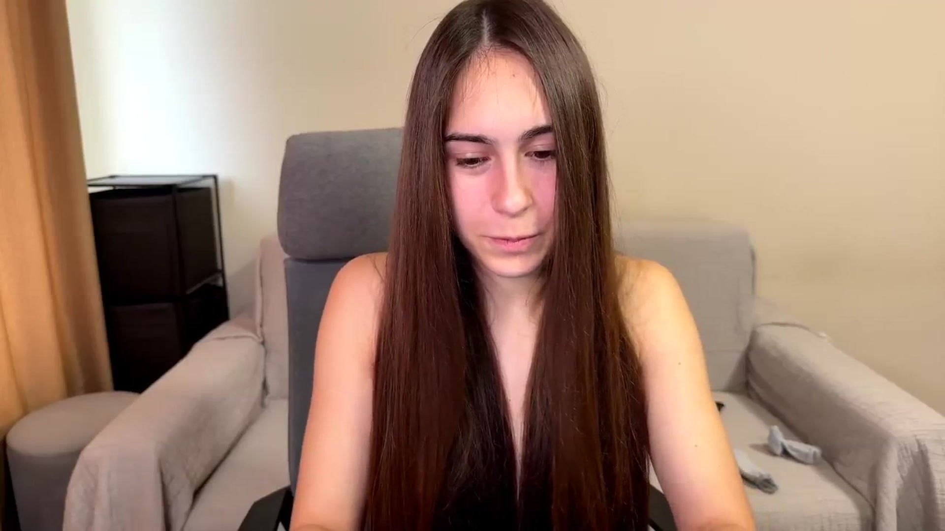 Gallery image thumbnail from ulohu's myfreecams stream on, 11/17/2025, 10:23 image 16 of 20