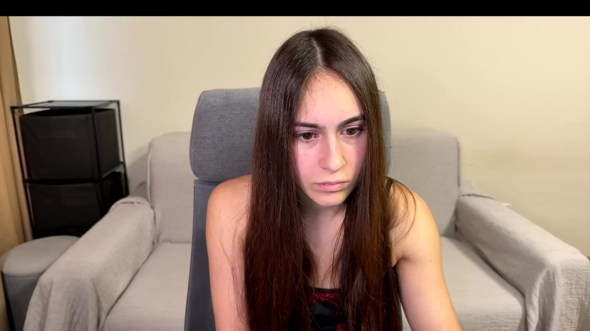 Gallery image thumbnail from ulohu's myfreecams stream on, 11/21/2025, 13:38 image 10 of 20