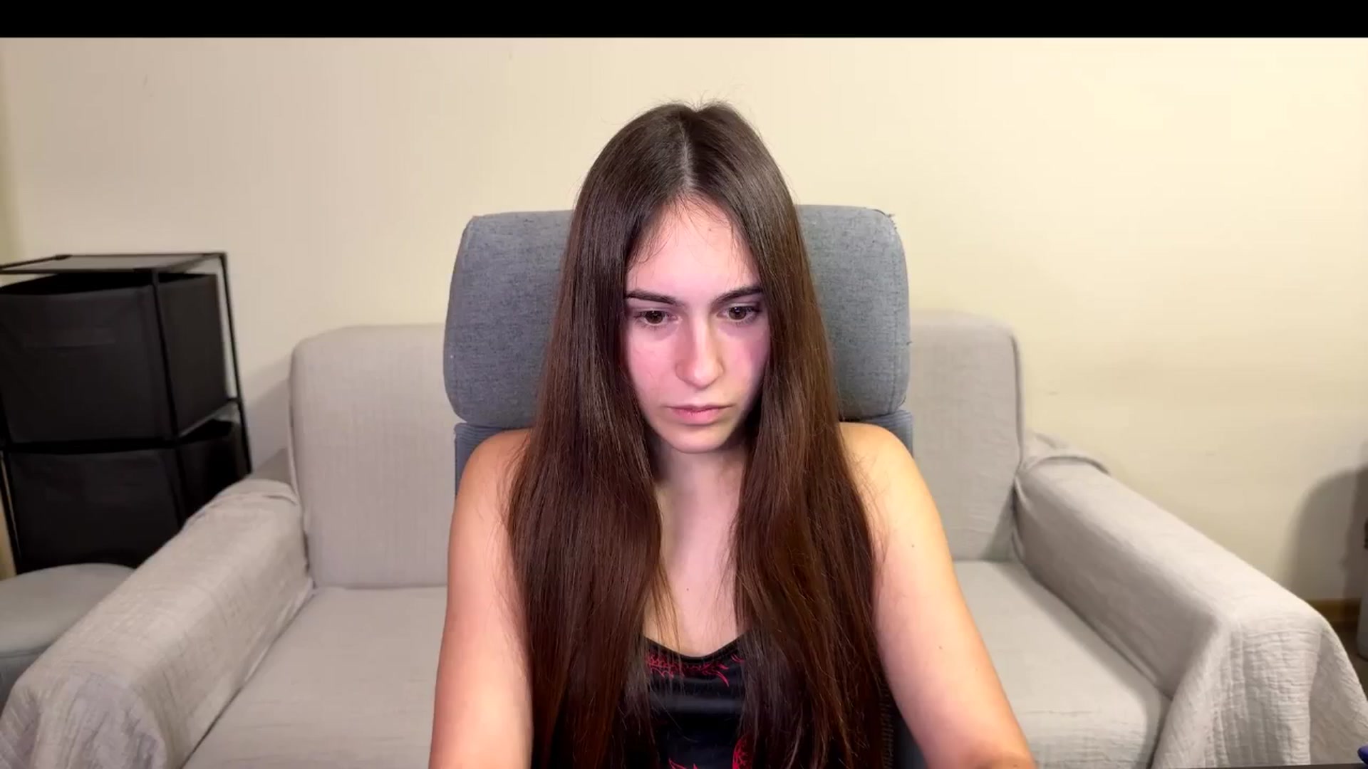 Gallery image thumbnail from ulohu's myfreecams stream on, 11/22/2025, 16:53 image 15 of 20