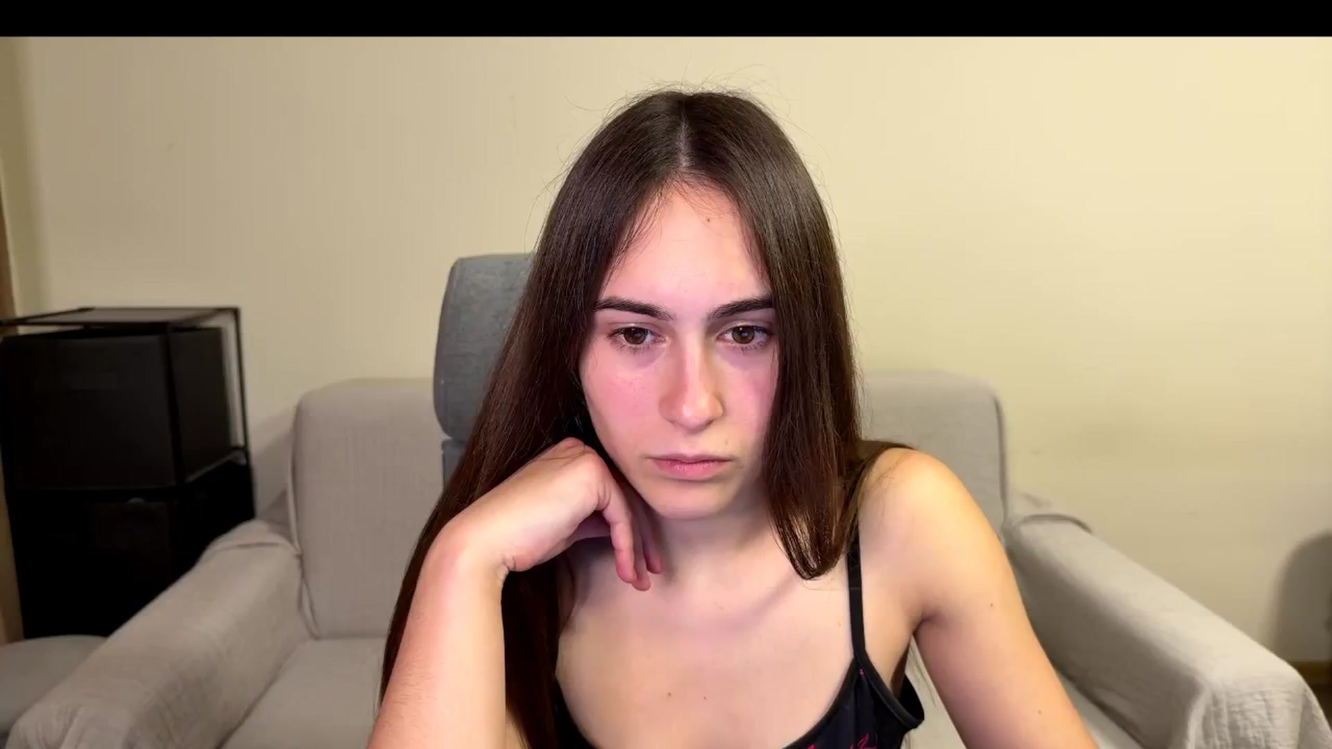 Gallery image thumbnail from ulohu's myfreecams stream on, 11/22/2025, 17:48 image 4 of 20