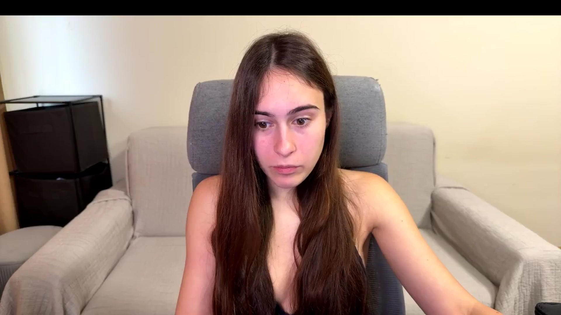 Gallery image thumbnail from ulohu's myfreecams stream on, 11/27/2025, 12:56 image 14 of 20