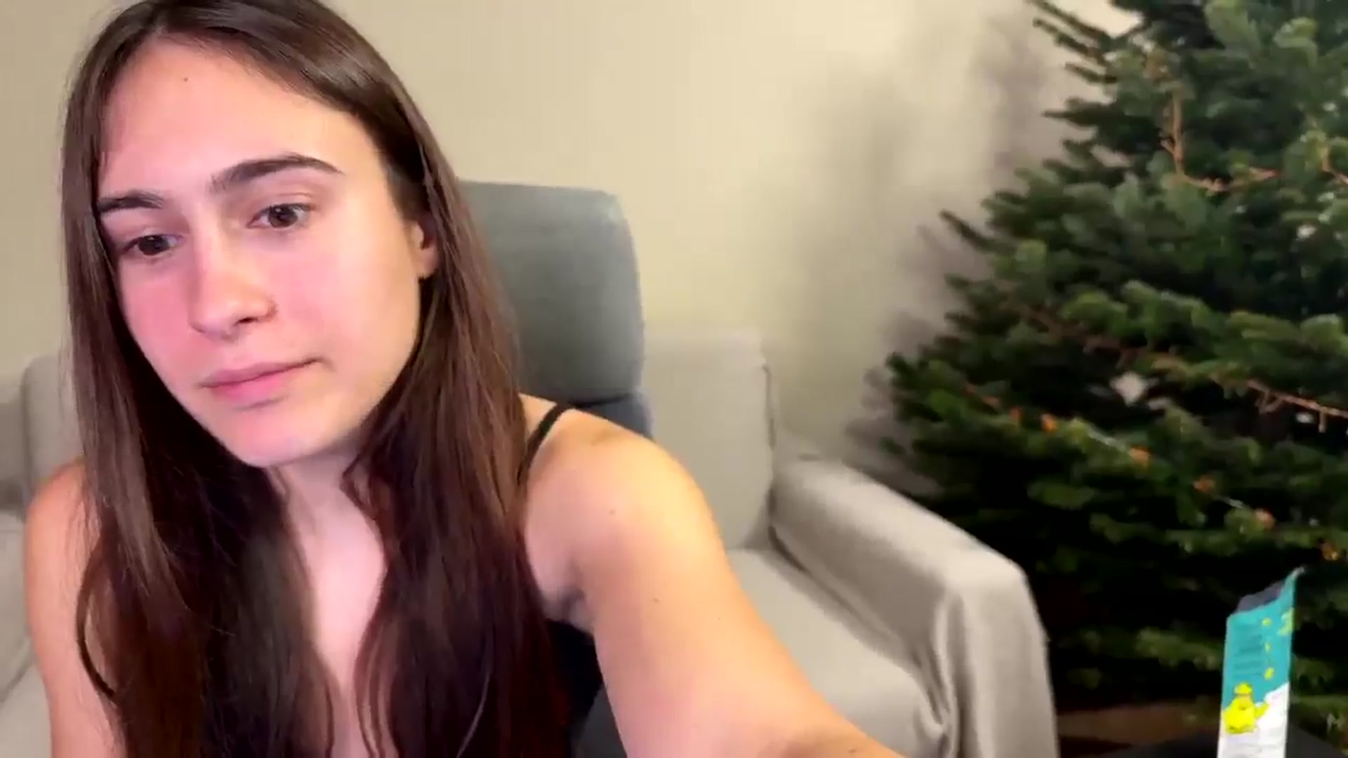 Gallery image thumbnail from ulohu's myfreecams stream on, 12/13/2025, 17:39 image 8 of 20