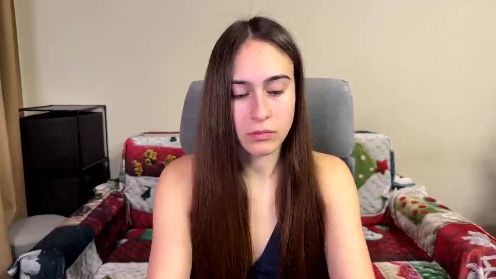Gallery image thumbnail from ulohu's myfreecams stream on, 12/19/2025, 13:56 image 5 of 20