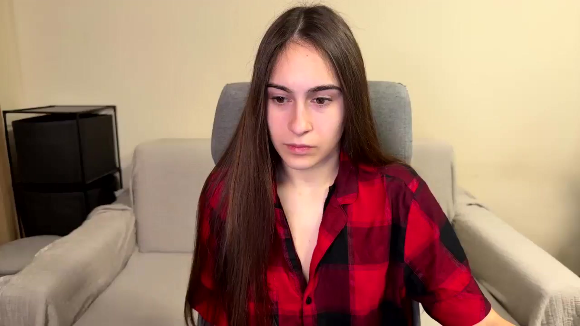 Gallery image thumbnail from ulohu's myfreecams stream on, 12/23/2025, 18:50 image 2 of 20
