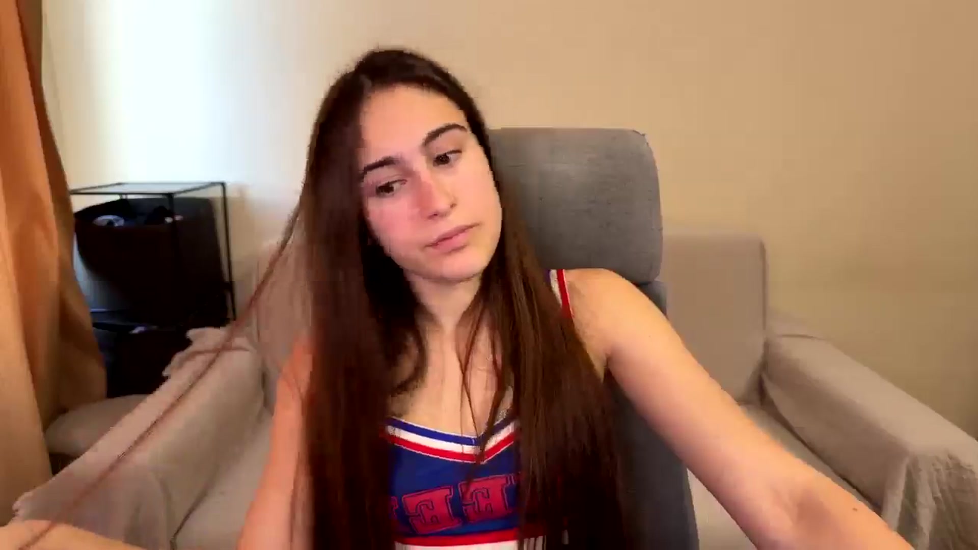 Gallery image thumbnail from ulohu's myfreecams stream on, 01/17/2026, 12:18 image 18 of 20