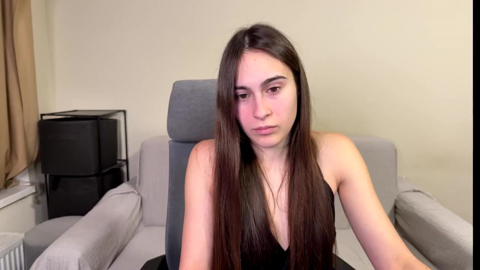 Gallery image thumbnail from ulohu's myfreecams stream on, 02/07/2026, 19:10 image 10 of 20