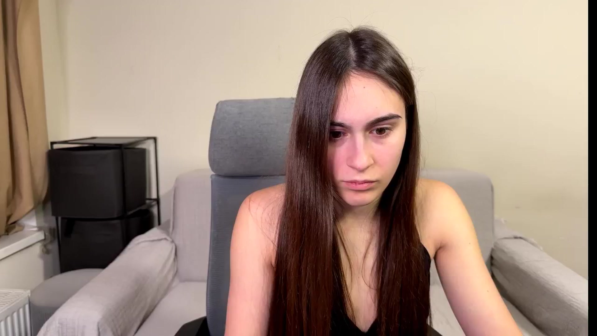 Gallery image thumbnail from ulohu's myfreecams stream on, 02/07/2026, 19:10 image 11 of 20